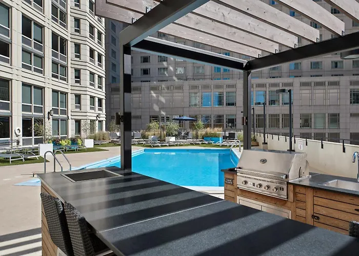 Apartment River N 1br W Gym Pool Nr Magnificent Mile Chi-269 *